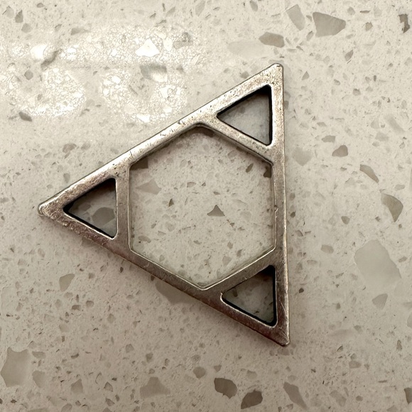 PAMELA LOVE triangle ring size 6 - Picture 2 of 2